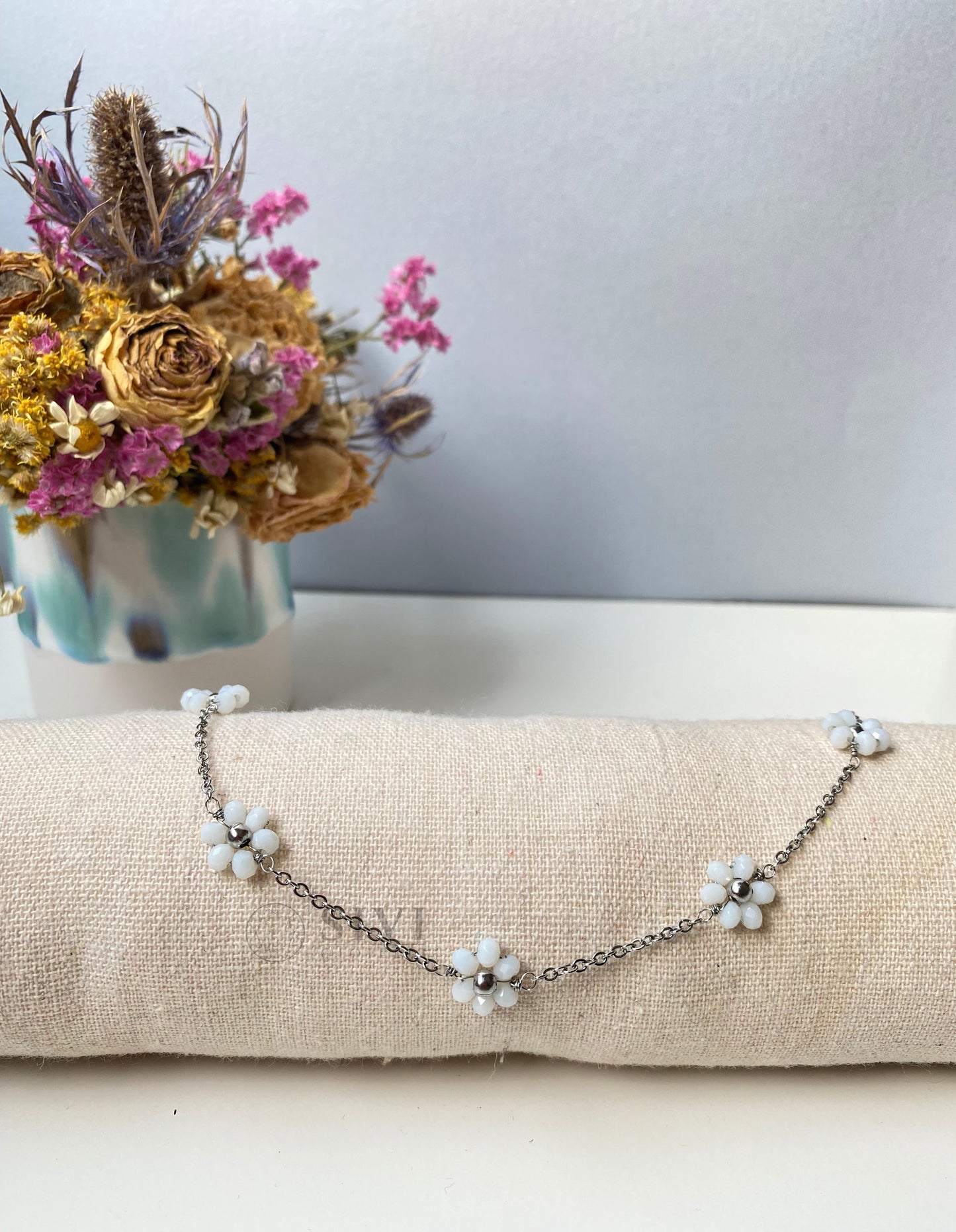 Collana girocollo margherite bianche