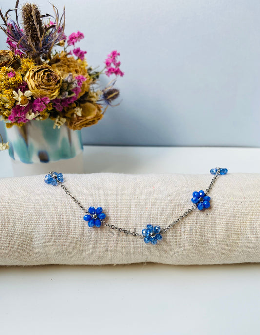 Collana girocollo margherite azzurre